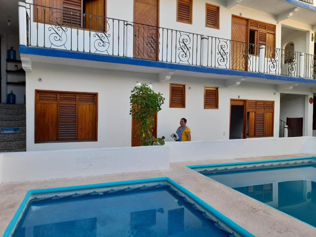 Hotel Naxhiely Puerto Escondido  Exterior foto